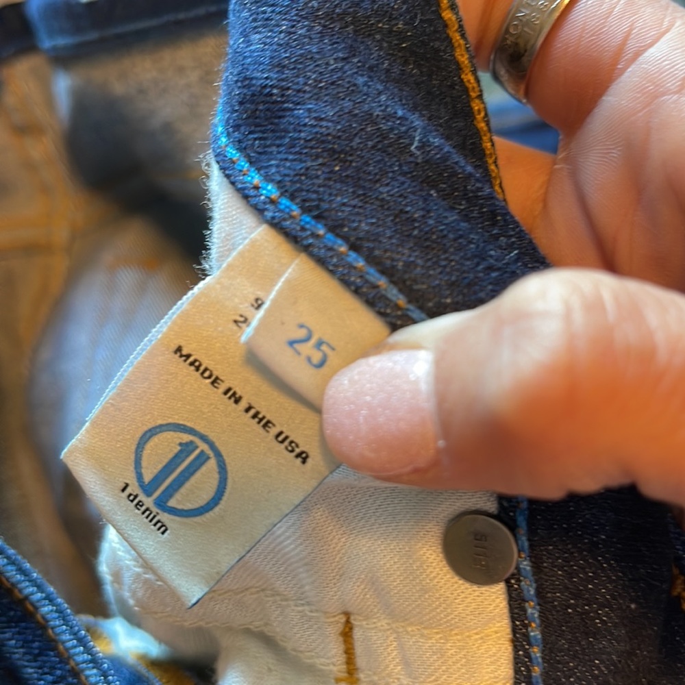 One denim boot cut - Picture 4 of 6